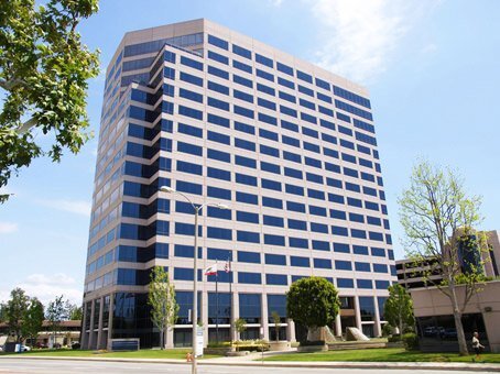 1100 W Town and Country Rd, Orange, CA en alquiler - Foto del edificio - Imagen 2 de 3