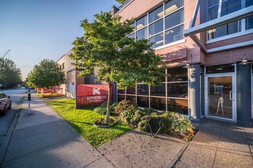 1728 2nd Av W, Vancouver, BC en venta - Foto del edificio - Imagen 2 de 2