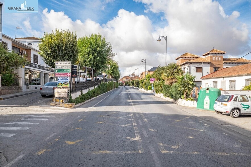 Local en Las Gabias en venta - Vista aérea - Imagen 2 de 33