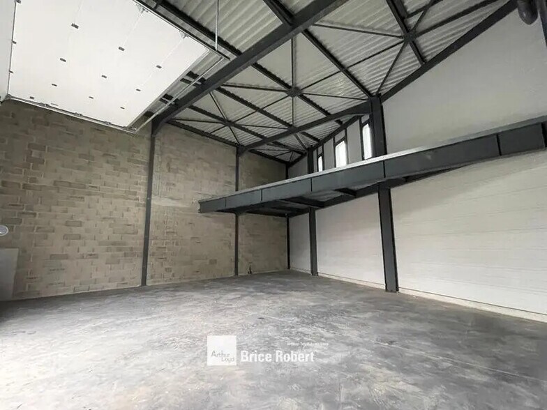 Flex en Pont-de-Chéruy en alquiler - Foto del interior - Imagen 3 de 6