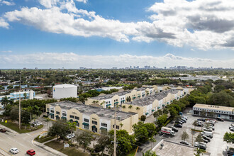 1211 Stirling Rd, Dania Beach, FL - VISTA AÉREA  vista de mapa - Image1