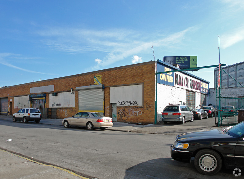 36-45-36-59 37th St, Long Island City, NY en alquiler - Foto del edificio - Imagen 1 de 1