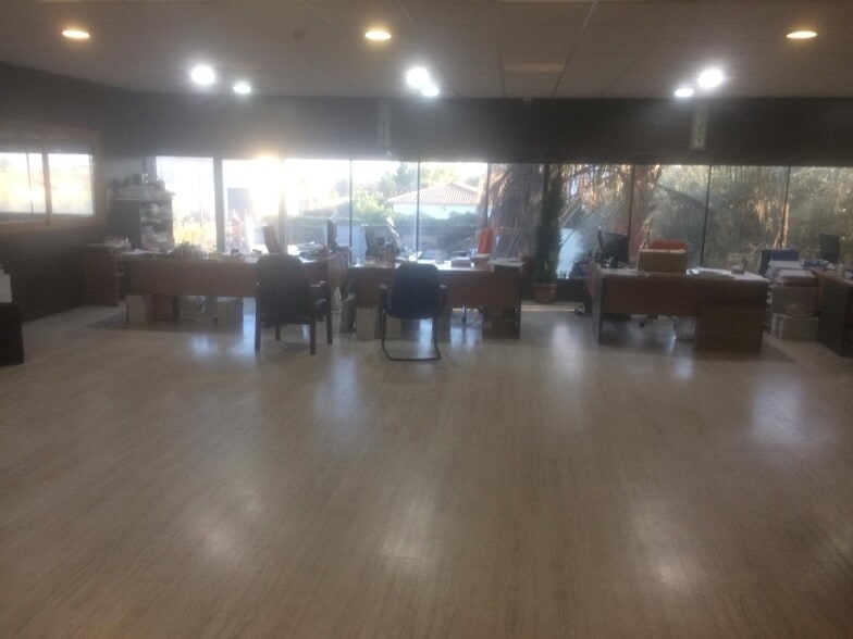 Nave en Córdoba en venta - Foto del interior - Imagen 3 de 14