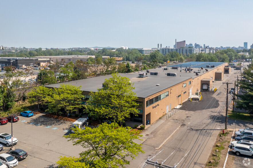 420 Pearl St, Malden, MA en alquiler - Foto del edificio - Imagen 3 de 14