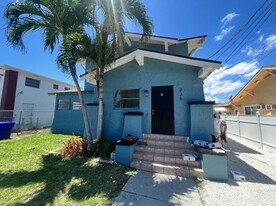 236 SW 10th Ave, Miami FL - Inmueble