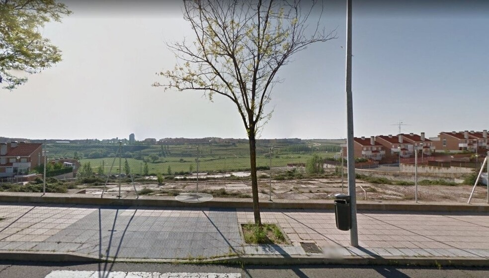 Terreno en Salamanca en venta - Foto del edificio - Imagen 2 de 8