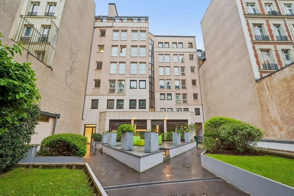 20-22 Rue Des Petits Hôtels, Paris en alquiler Foto del edificio- Imagen 1 de 9
