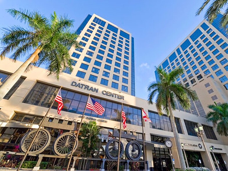 9100 S Dadeland Blvd, Miami, FL en alquiler - Foto del edificio - Imagen 1 de 7