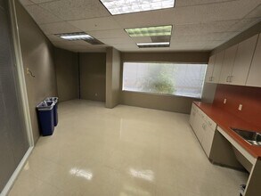 9703 Richmond Ave, Houston, TX en alquiler Foto del interior- Imagen 1 de 2