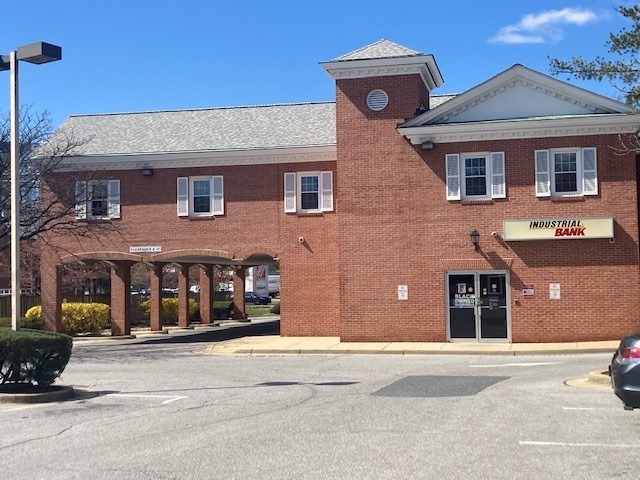 1900 John Hanson Ln, Oxon Hill, MD en alquiler - Foto del edificio - Imagen 2 de 8