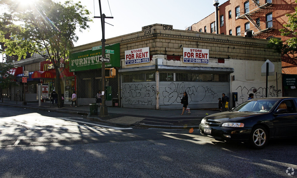 4502-4510 Greenpoint Ave, Sunnyside, NY en alquiler - Foto del edificio - Imagen 3 de 3