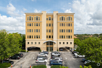 2387 W 68th St, Hialeah, FL en alquiler Foto del edificio- Imagen 2 de 20