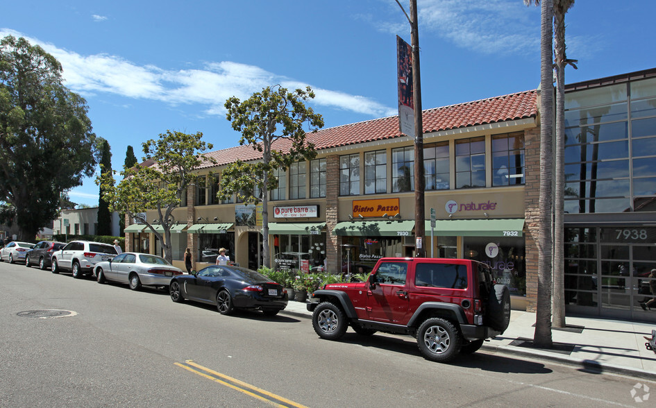 7918-7924 Ivanhoe Ave, La Jolla, CA en alquiler - Foto del edificio - Imagen 3 de 6