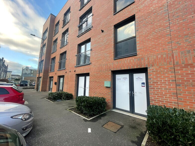 11-12 Tinto Pl, Edinburgh en venta - Foto del edificio - Imagen 1 de 7