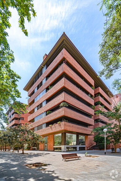 Edificio residencial en Barcelona, Barcelona en venta - Foto principal - Imagen 1 de 2