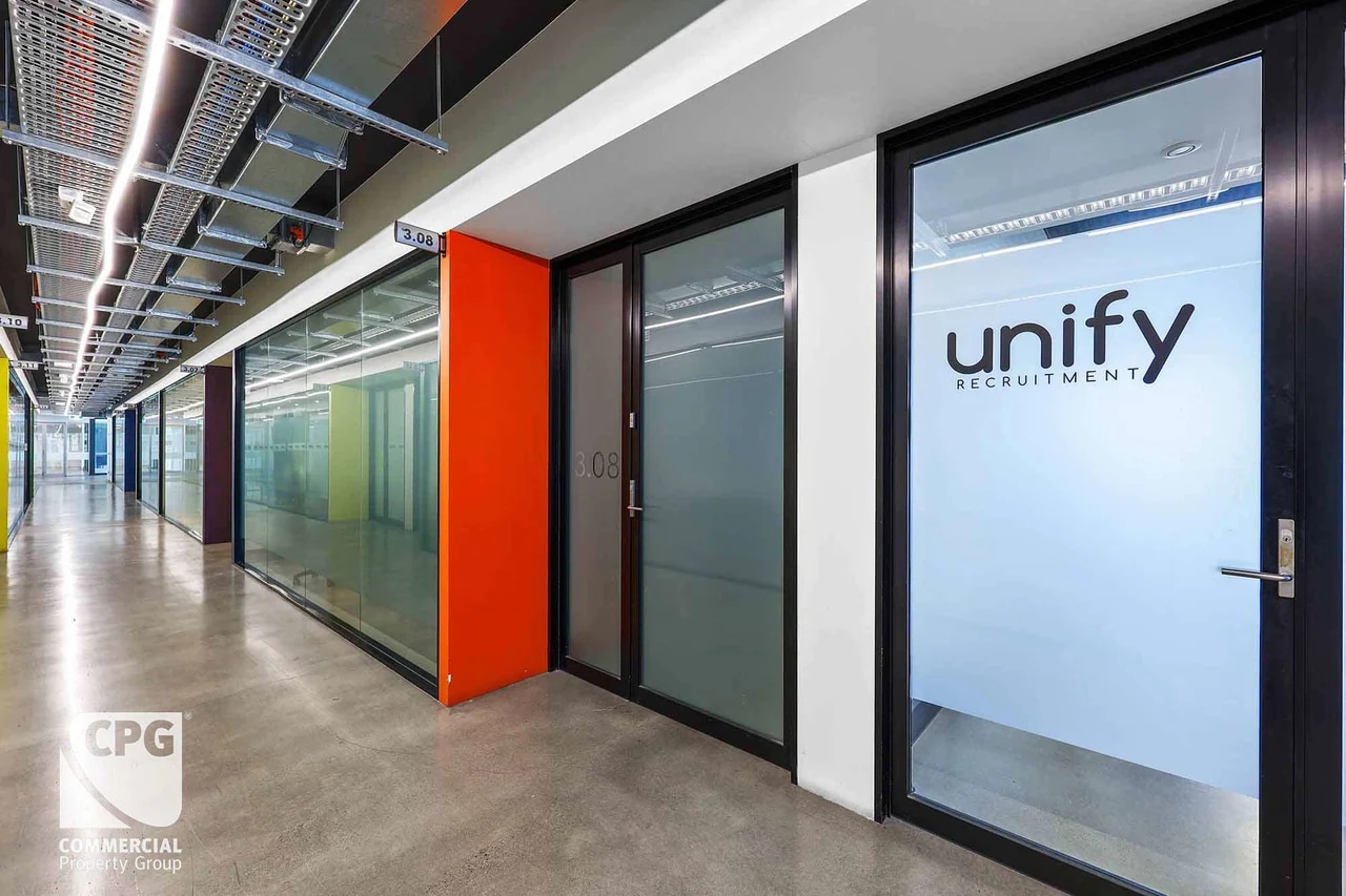 100 Collins St, Alexandria en alquiler Foto del interior- Imagen 1 de 7