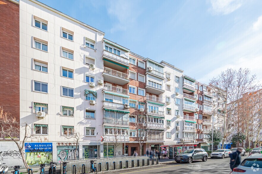 Avenida de Bruselas, Madrid, Madrid en alquiler - Foto del edificio - Imagen 2 de 2