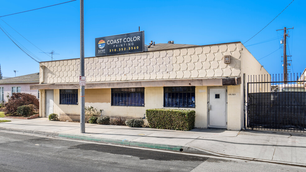 16301 S Broadway St, Gardena, CA en venta - Foto del edificio - Imagen 2 de 32