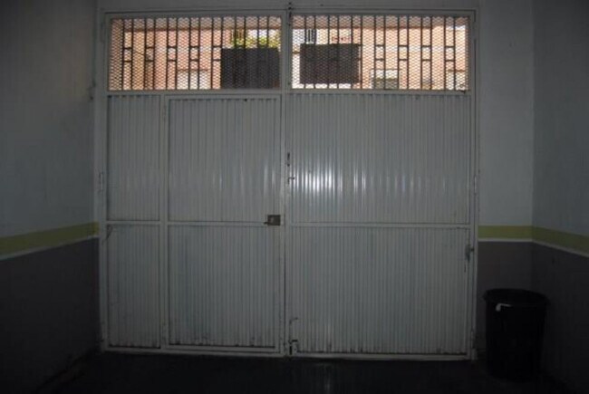 Más detalles de Carrer Cardenal Martí, 6, Algemesí - Local en venta