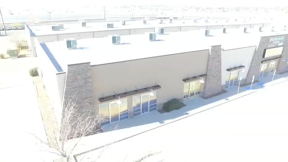 11500 Pellicano Dr, El Paso, TX en venta - Vídeo de anuncio comercial - Imagen 3 de 38