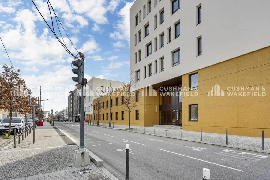 51 Avenue Rosa Parks, Lyon en alquiler - Foto del edificio - Imagen 2 de 12