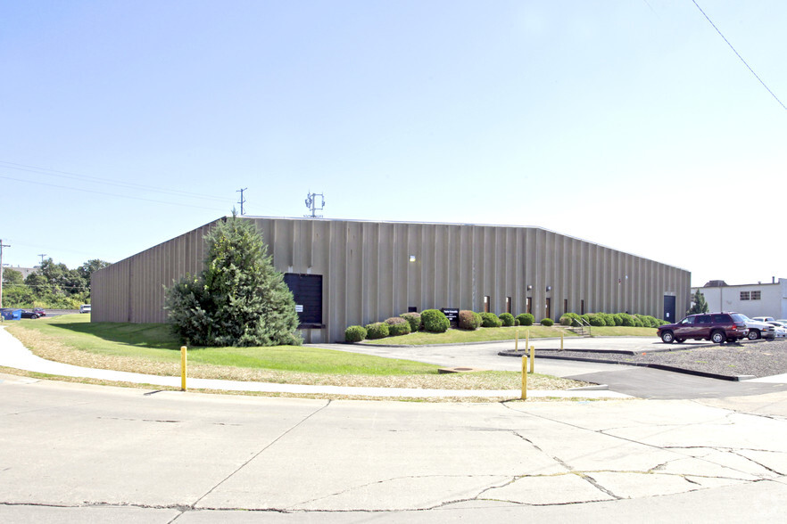 950 Hanley Industrial Ct, Brentwood, MO en alquiler - Foto del edificio - Imagen 1 de 2