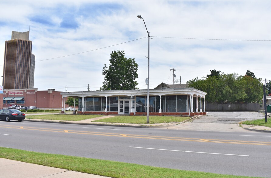 1304 NW 23rd St, Oklahoma City, OK en alquiler - Foto del edificio - Imagen 2 de 2