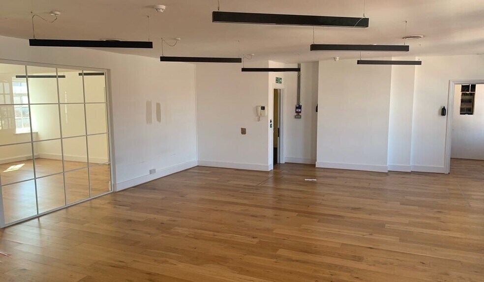 465 Brixton Rd, London en alquiler - Foto del interior - Imagen 1 de 3