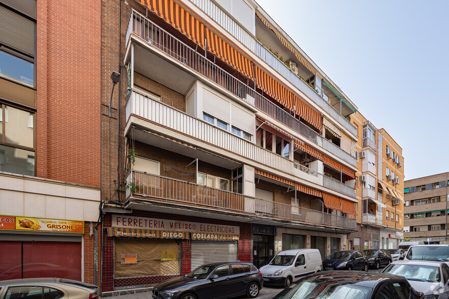 Calle Oneca, 4, Coslada, Madrid en venta - Foto principal - Imagen 1 de 2