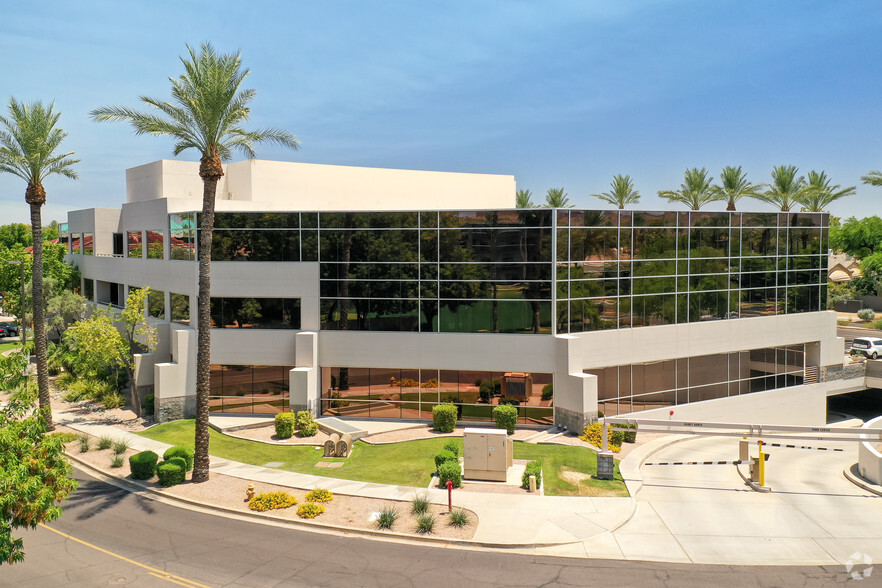 7702 E Doubletree Ranch Rd, Scottsdale, AZ en alquiler - Foto del edificio - Imagen 3 de 8