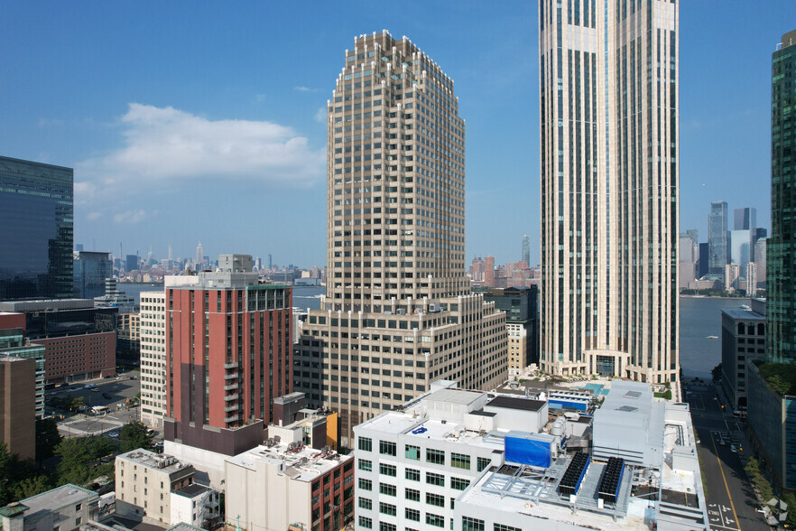 101 Hudson St, Jersey City, NJ en alquiler - Foto del edificio - Imagen 2 de 7