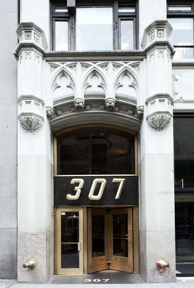 307 Seventh Ave, New York, NY en alquiler - Foto del edificio - Imagen 3 de 22