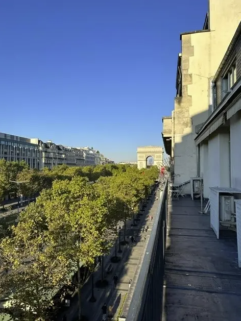 120 Avenue Des Champs Elysées, Paris en alquiler Foto del edificio- Imagen 1 de 11