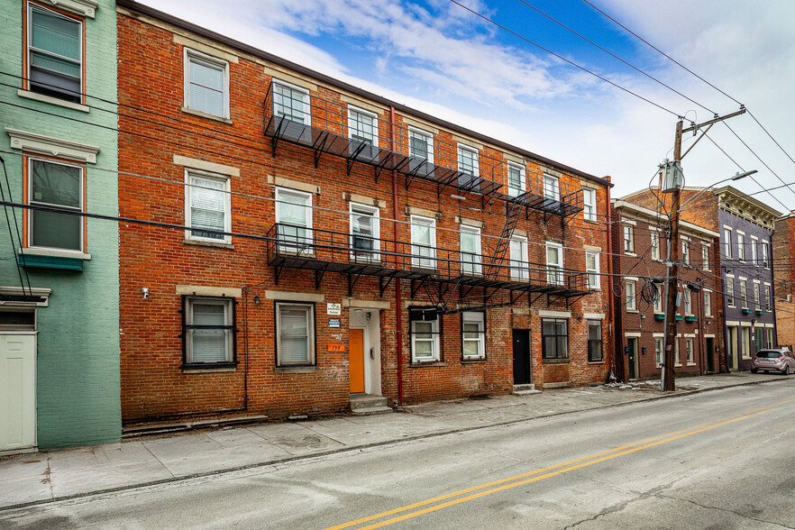 139 E Clifton Ave, Cincinnati, OH en venta - Foto del edificio - Imagen 3 de 39