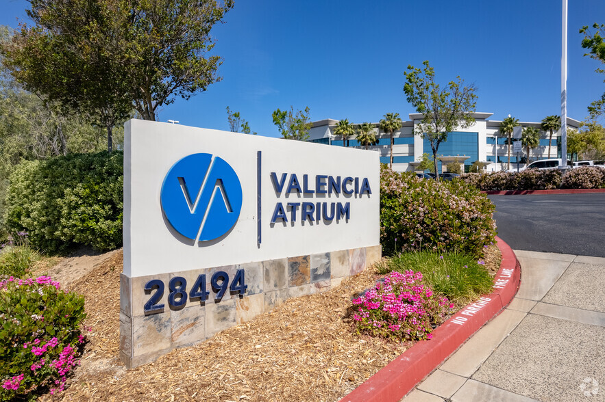 28494 Westinghouse Pl, Valencia, CA en alquiler - Foto del edificio - Imagen 2 de 21