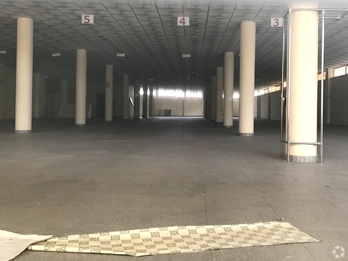 Avenida Reyes Católicos, 13, Sonseca, TOL 45100 - Unidad Puerta 01, Esc. 1 -  - Foto del interior - Image 2 of 2