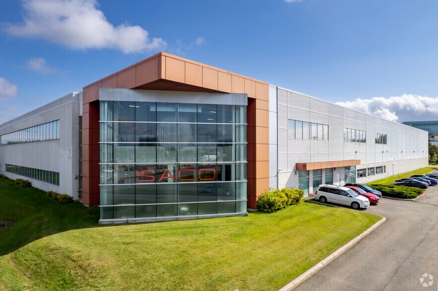 6000 Rte Transcanadienne, Saint-Laurent, QC en alquiler - Foto principal - Imagen 3 de 6