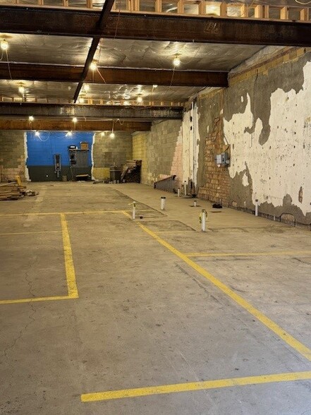 10331 Hamilton Ave, Detroit, MI en alquiler - Foto del interior - Imagen 1 de 6