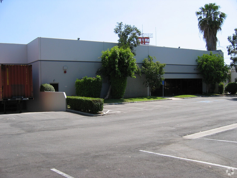 4540 Valerio St, Burbank, CA en alquiler - Foto del edificio - Imagen 3 de 4