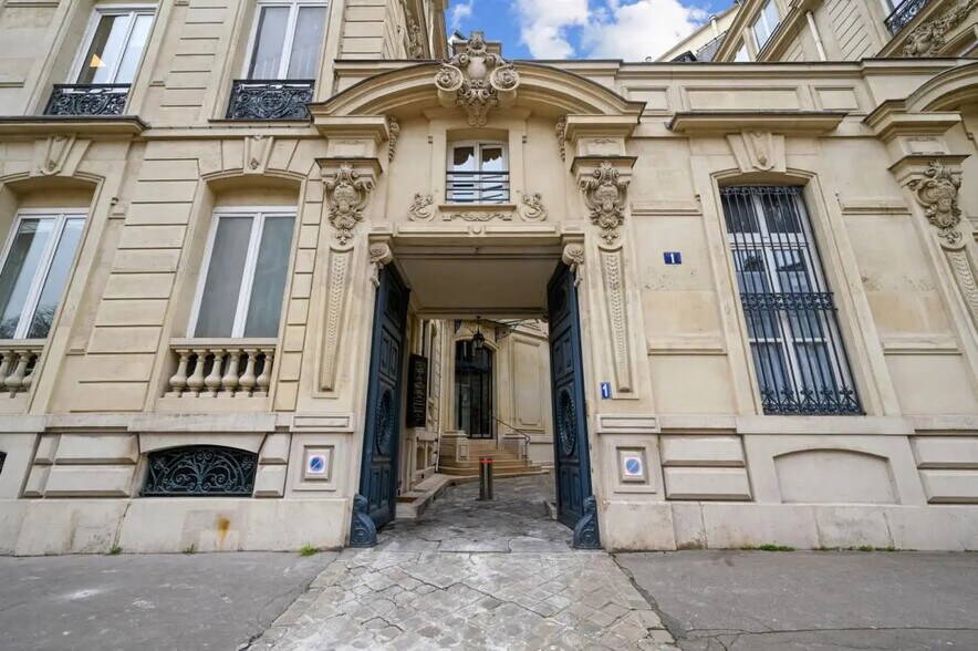 1 Rue François Ier, Paris en alquiler - Foto del edificio - Imagen 3 de 10