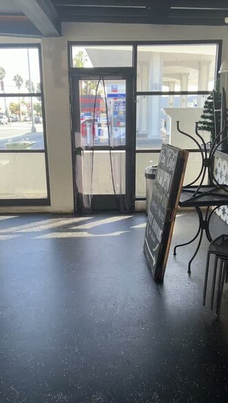 2116 Artesia Blvd, Redondo Beach, CA en venta - Vídeo de anuncio comercial - Imagen 2 de 12