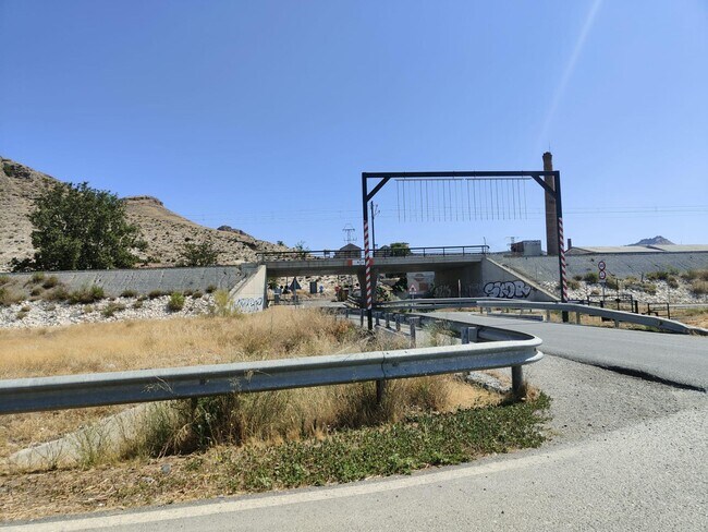 Más detalles de Carretera de Pinos Puente, Atarfe - Terreno en venta