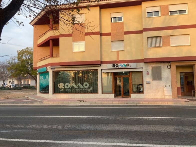 Local en Alhama de Murcia en venta - Foto del edificio - Imagen 1 de 14