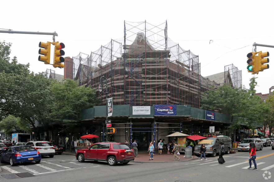 37-06-37-08 82nd St, Jackson Heights, NY en alquiler - Foto del edificio - Imagen 1 de 3