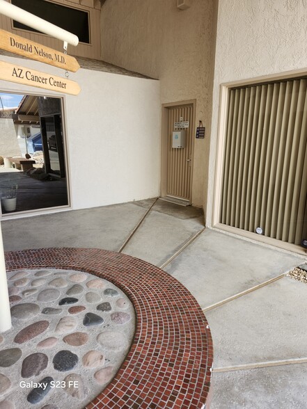 1945 Mesquite Ave, Lake Havasu City, AZ en alquiler - Foto del edificio - Imagen 3 de 4