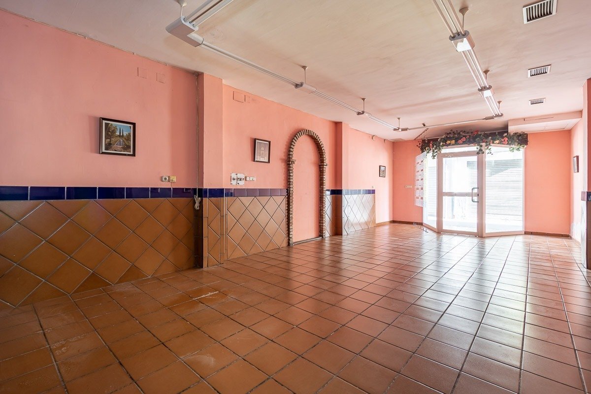 Local en Ogíjares en venta Foto del edificio- Imagen 1 de 10