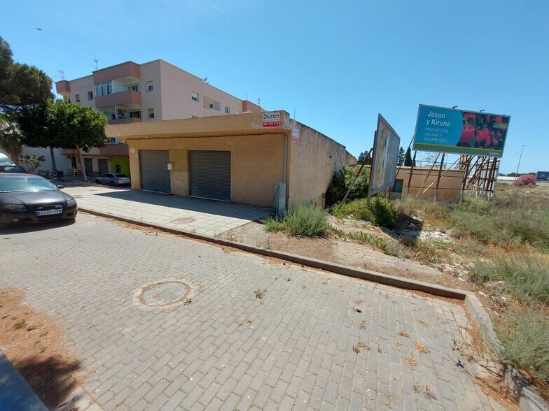Local en El Ejido, Almería en venta - Foto del edificio - Imagen 3 de 11