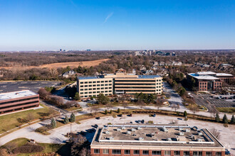 2300 Cabot Dr, Lisle, IL - VISTA AÉREA  vista de mapa - Image1