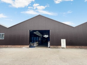 62-70 Fowler Rd, Ilford en alquiler Foto del edificio- Imagen 2 de 5