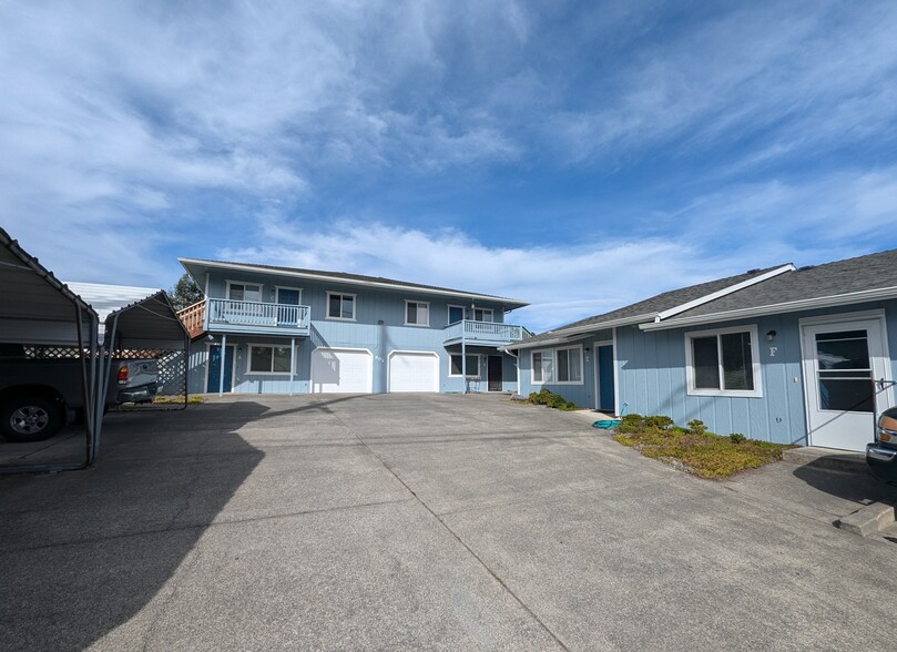 602 Easy St, Brookings, OR en venta - Foto principal - Imagen 1 de 20